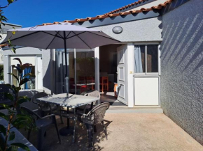 Maisonnette en résidence avec piscine